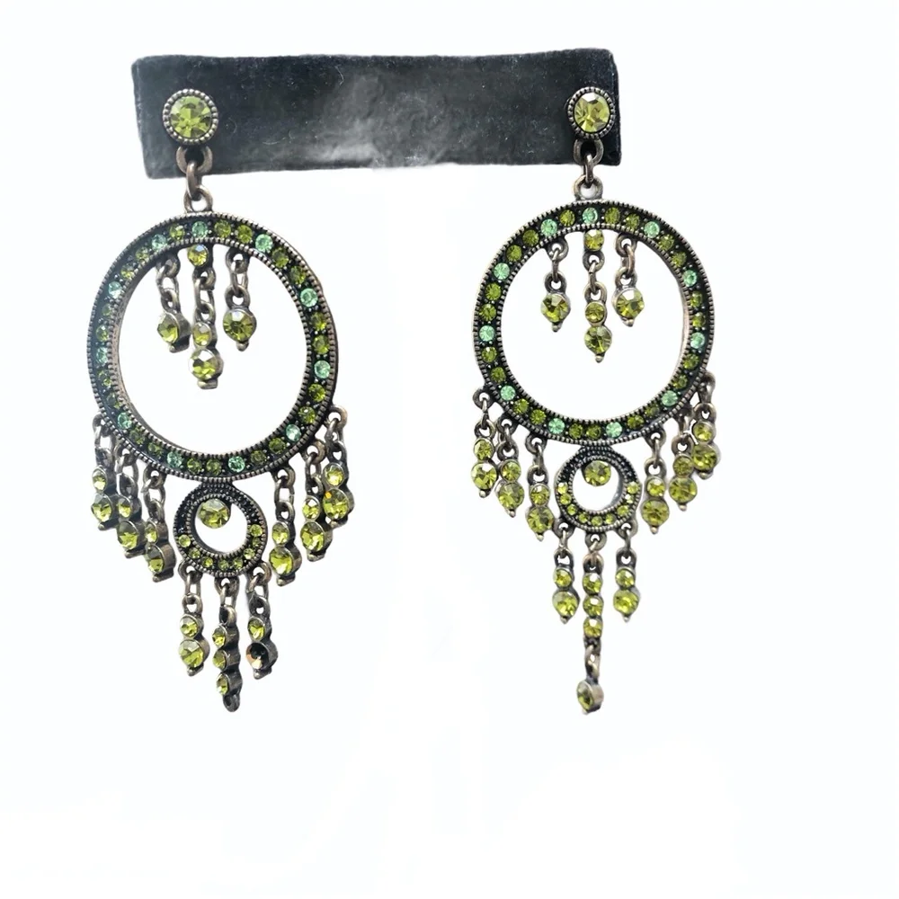 VINTAGE GREEN CRYSTAL CHANDELIER DROP EARRINGS